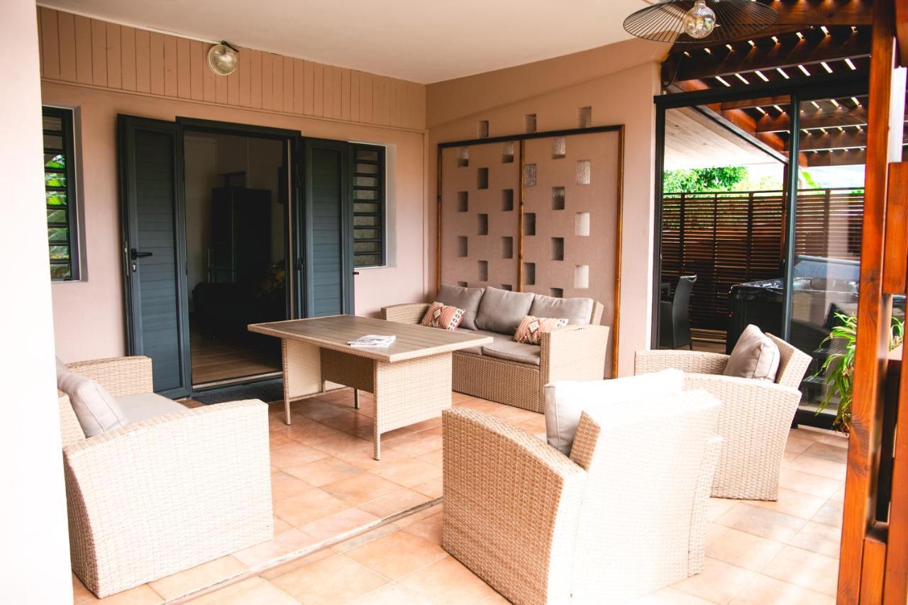 Villa Le Colonial Zen - T4 à 5 mn Aéroport Sainte-Marie Esterno foto